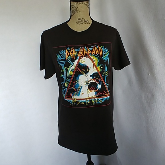 Band Tee Def Leppard Graphic T-shirt Top - Picture 1 of 4
